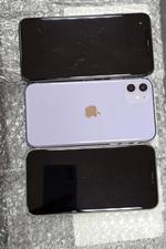 Assorted Apple phones