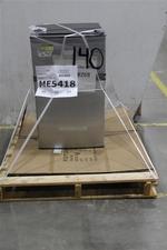 Insignia mini Refrigerator 